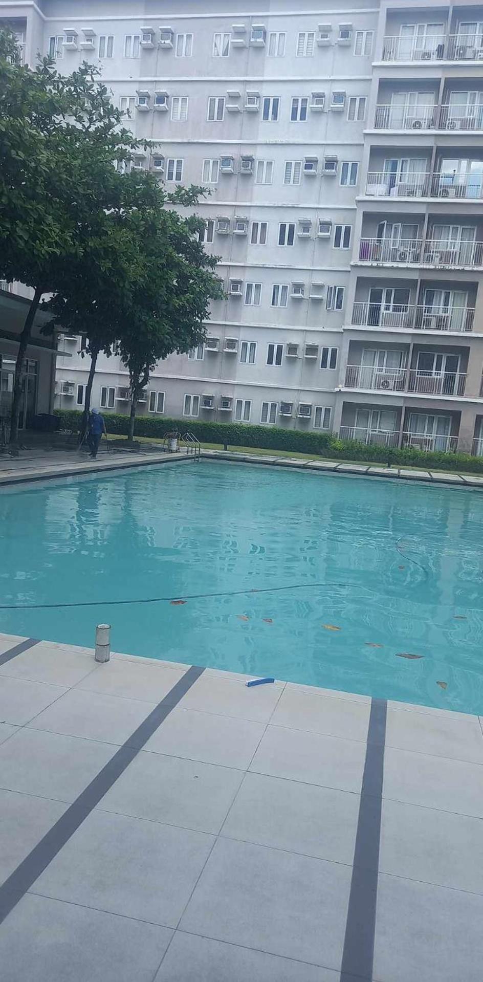 Trees Residences 1 Bedroom With Netflix And Bluetootth Karaoke Speaker With 2 Mini Microphone Apartment Manila