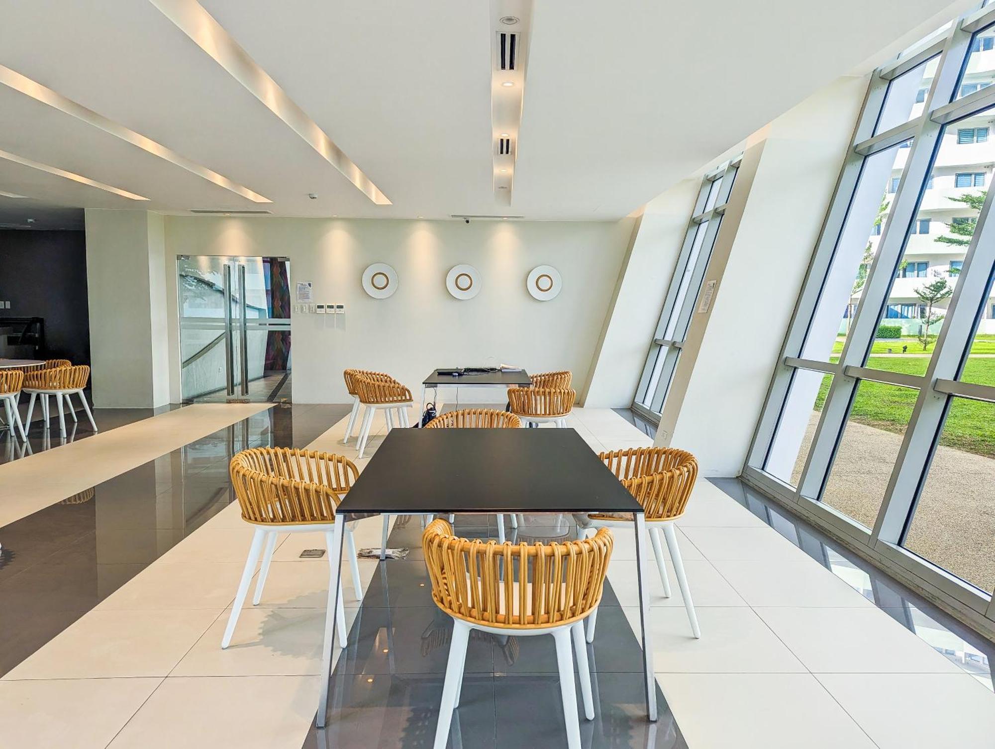 Stylish Moroccan Flair In Commonwealth Qc * Manila
