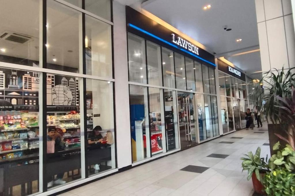 Unit Near Naia Terminal 3 * Manila