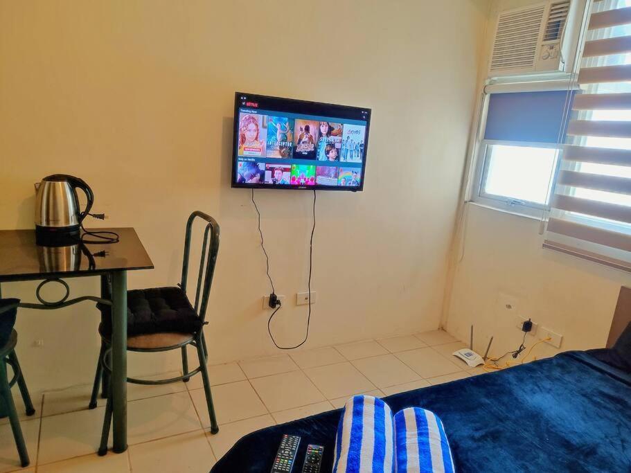 Urban Deca Edsa Staycation W/unli Wi-fi & Netflix Manila