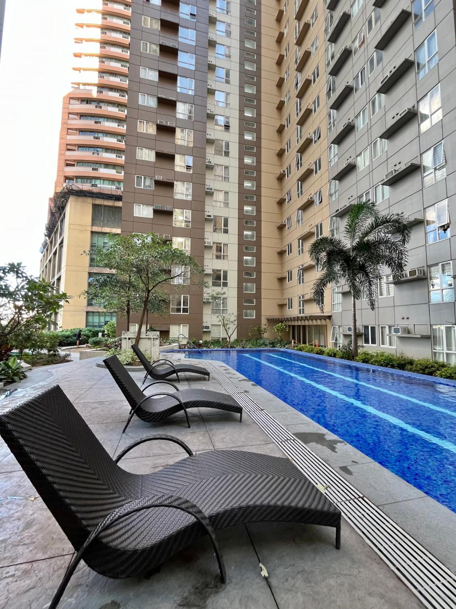 Camari Mandaluyong Staycation 2 With Ps4, 400mbps Wifi, Pool, Netflix Near Mrt Boni, Bgc, Megamall, Makati Apartment Manila