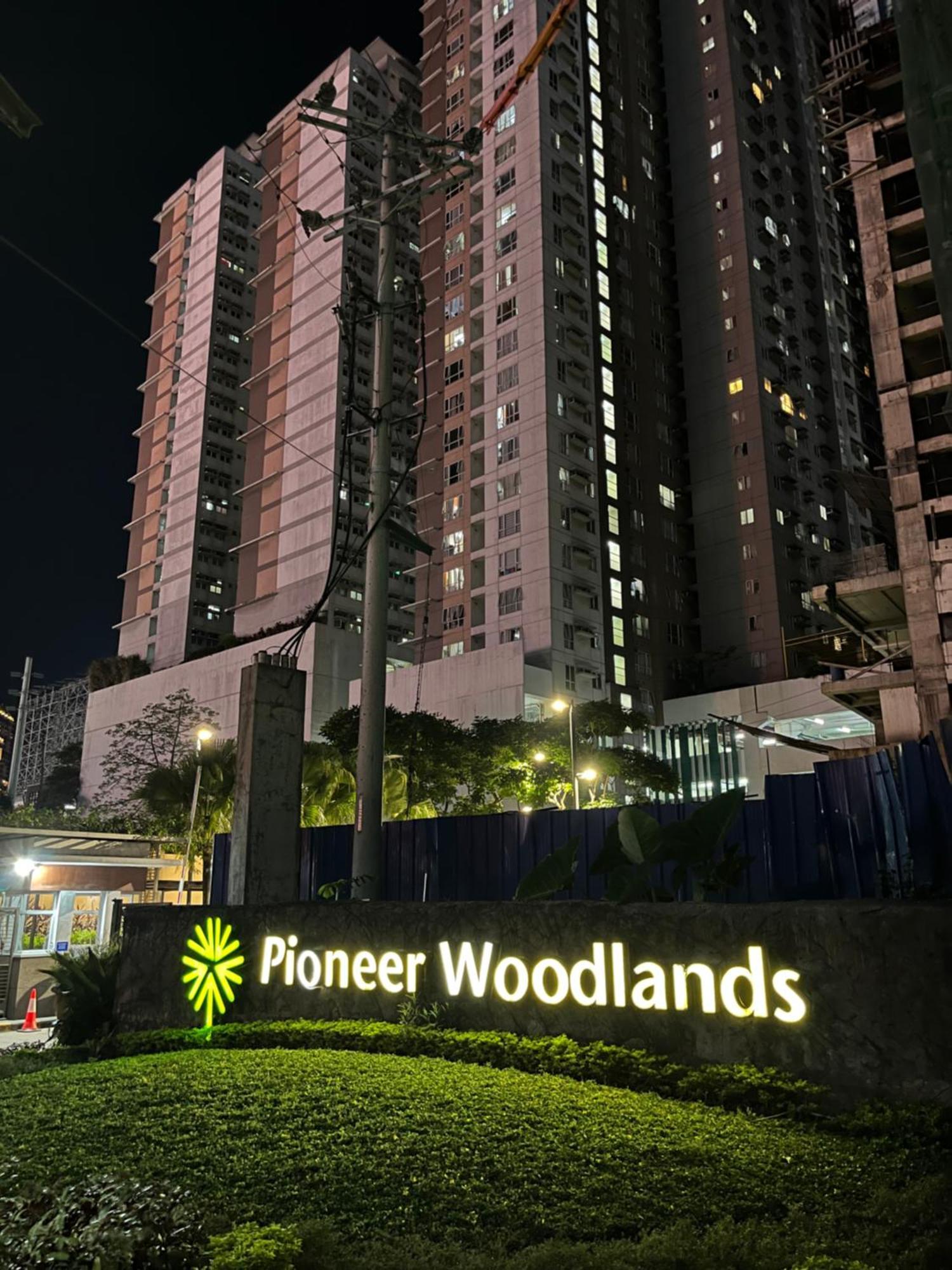 Apartment Camari Mandaluyong Staycation 2 With Ps4, 400mbps Wifi, Pool, Netflix Near Mrt Boni, Bgc, Megamall, Makati Manila