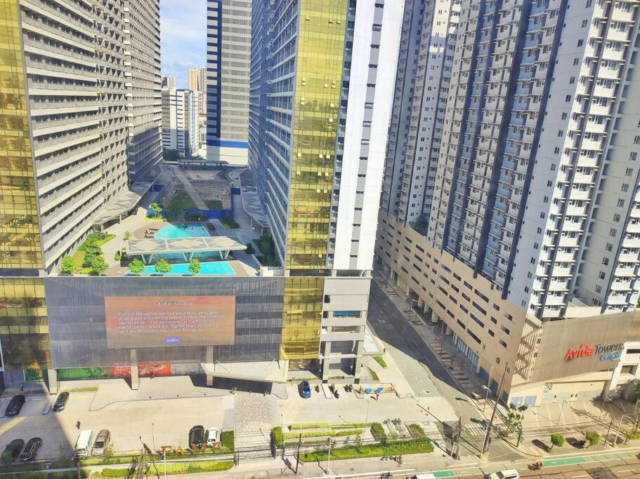Urban Deca Edsa Budget Place W/ Unli Wi-fi Netflix Apartment