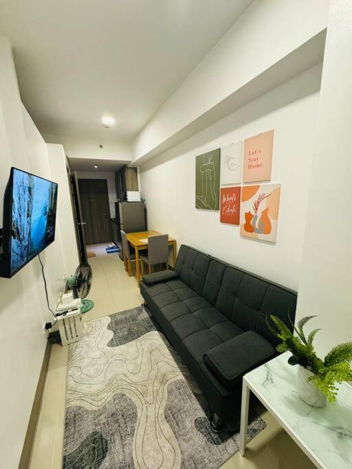 Apartment Lovely Fame@10 Vhie Manila