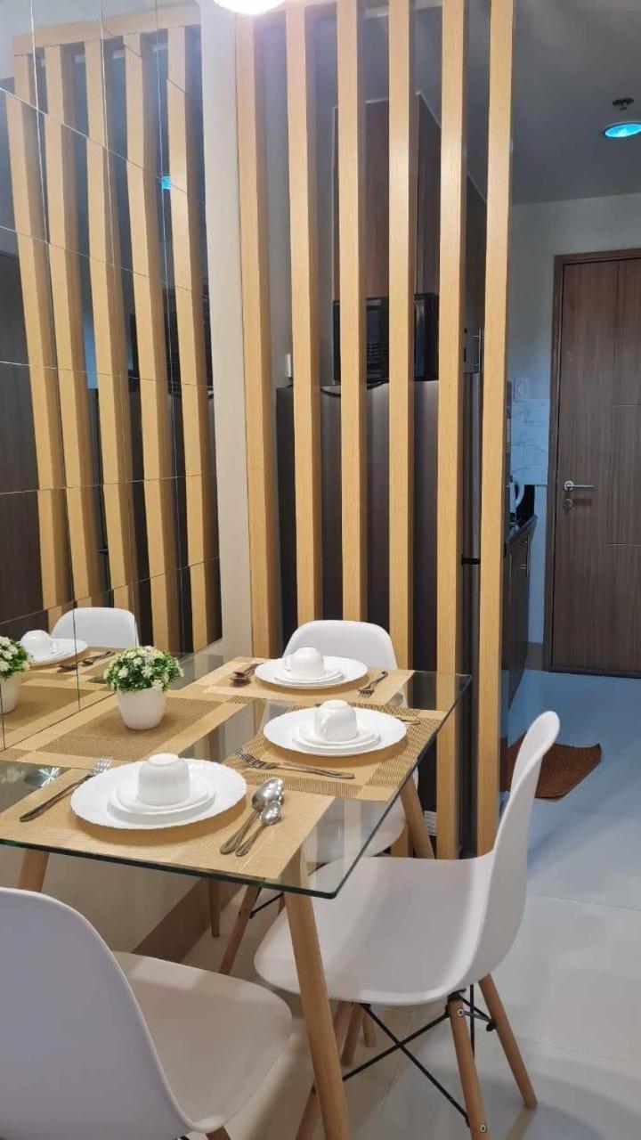 One Bedroom With Balcony-m&m Comfort Apartment *