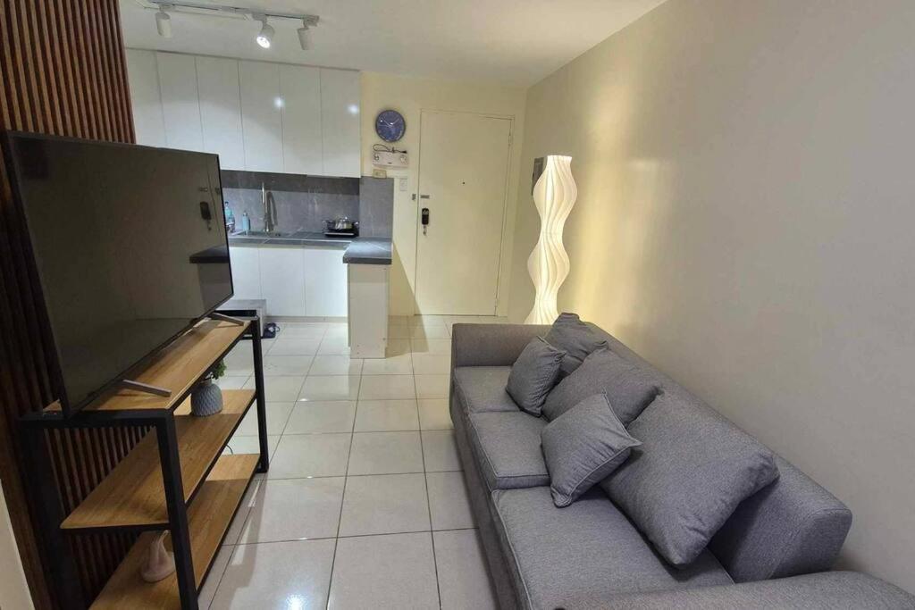 Muji Style With Parking Apartment *