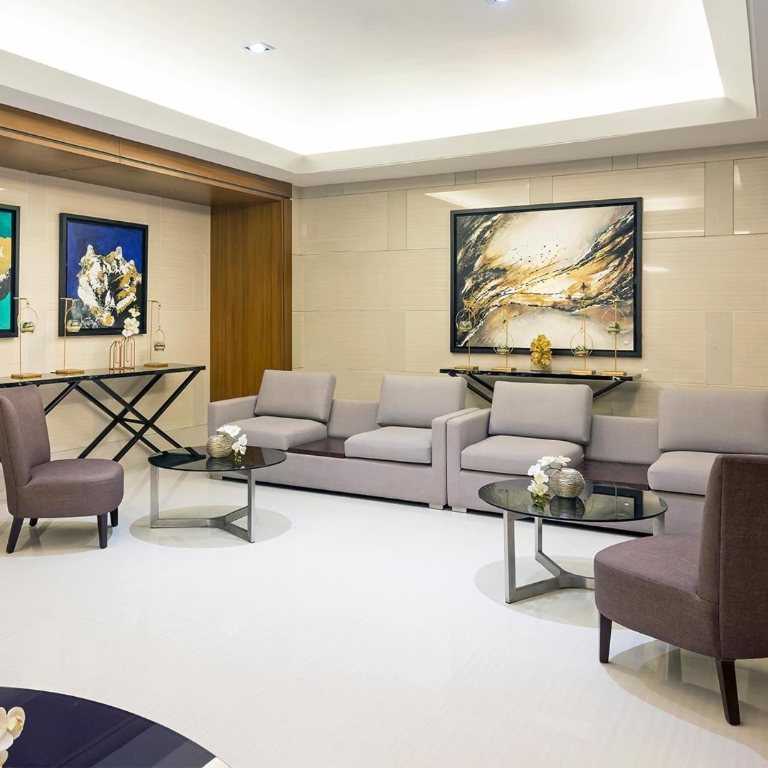 Near Moa, Naia, Picc, & Ccp That Is Comfy With A View! * Manila