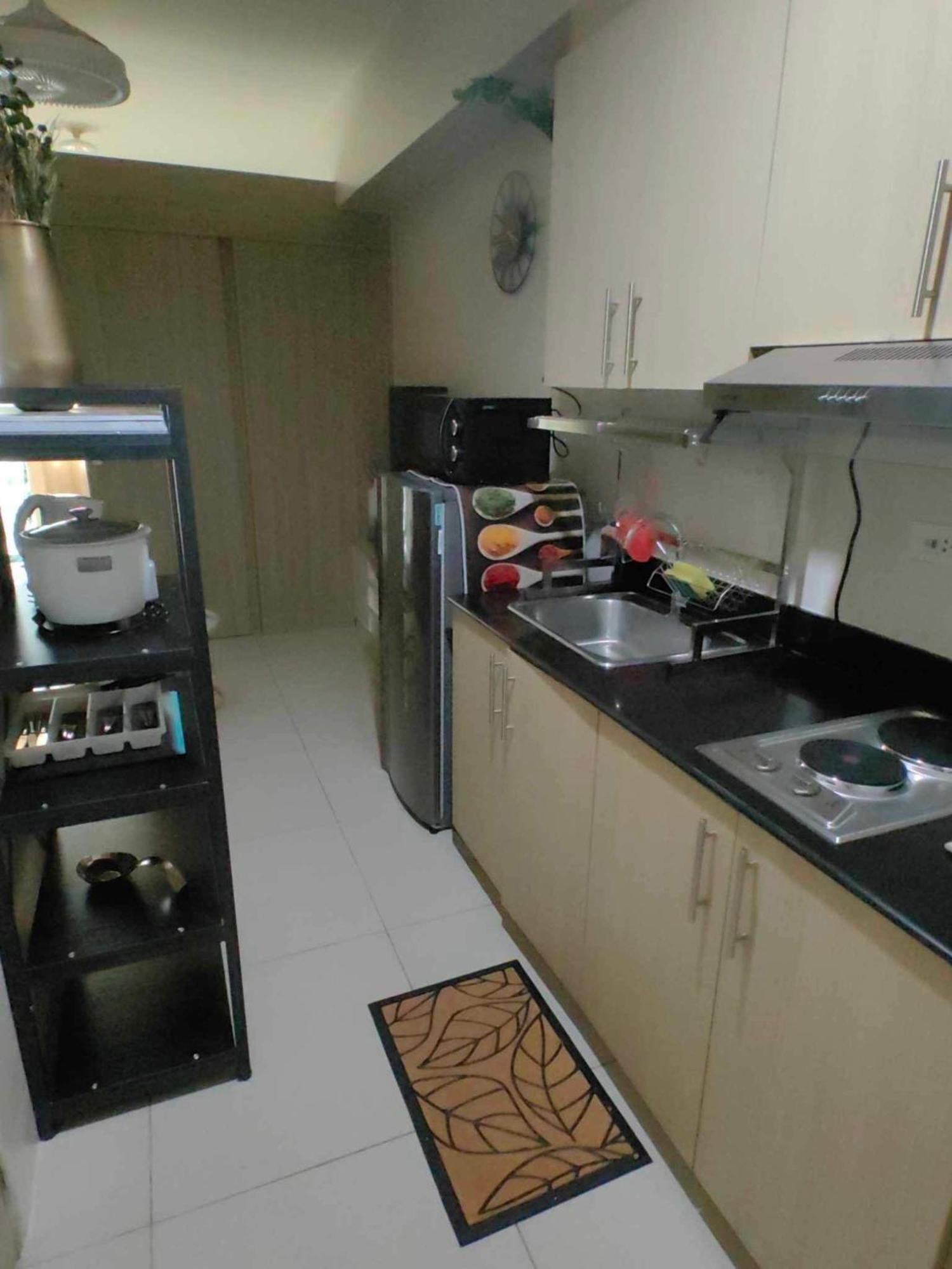 Near Moa, Naia, Picc, & Ccp That Is Comfy With A View! Apartment *