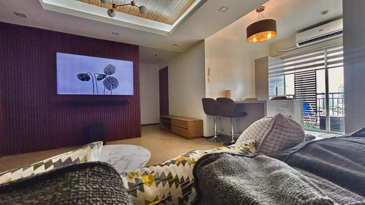 2 Bedroom Free Wifi & Netflix - Circulo Verde, Eastwood Libis, Quezon Apartment