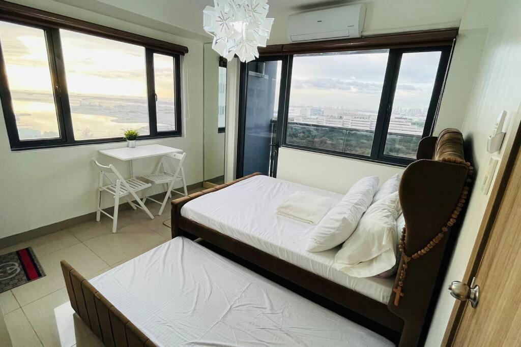 Apartment 2br W/ Balcony Bay View