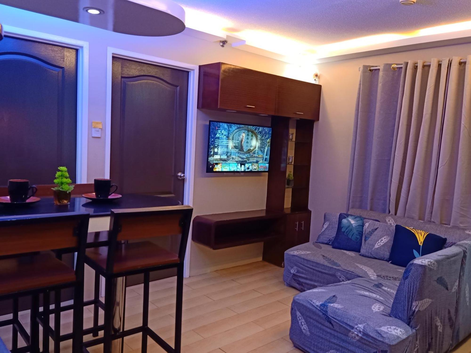 Renz's Metro Hideout Apartment