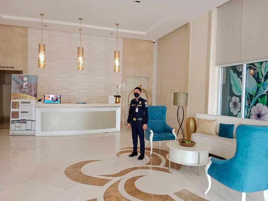 At 150 Newport Near Naia T3 Apartment