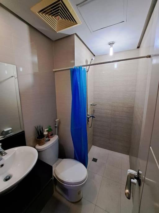 Apartment At 150 Newport Near Naia T3 *