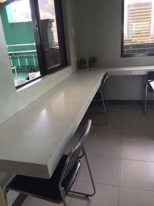 Apartment Spacious B306 Manila