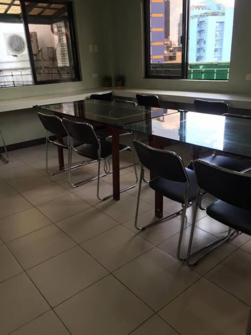 Spacious B207 Apartment Manila