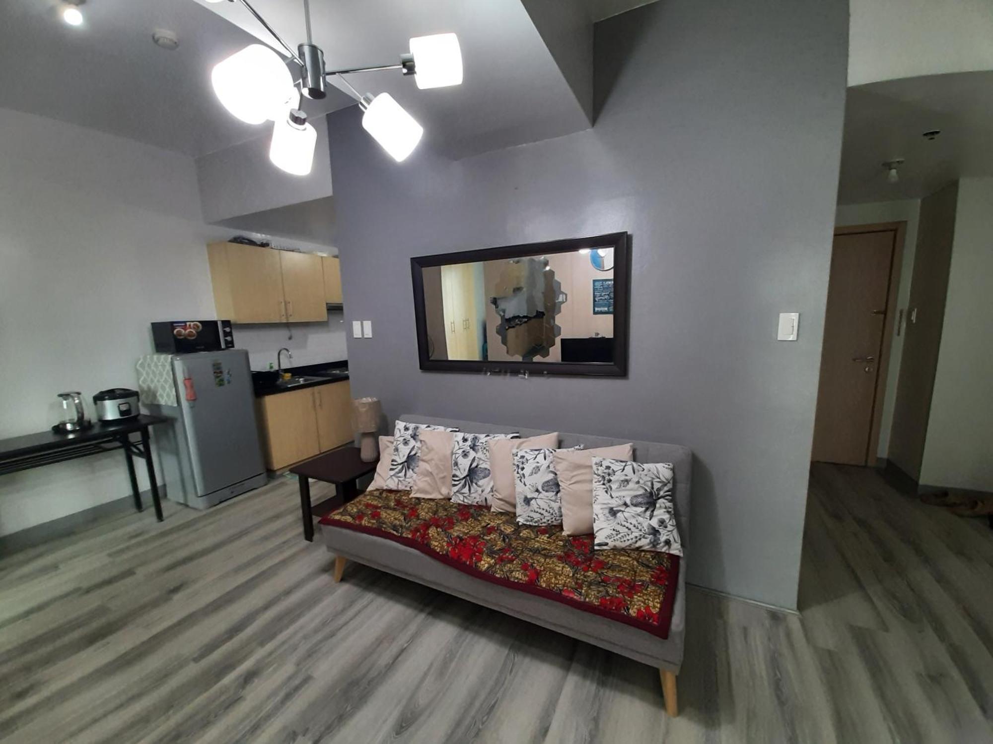 Apartment Unit Sm North Grass Residences Tower 2 *