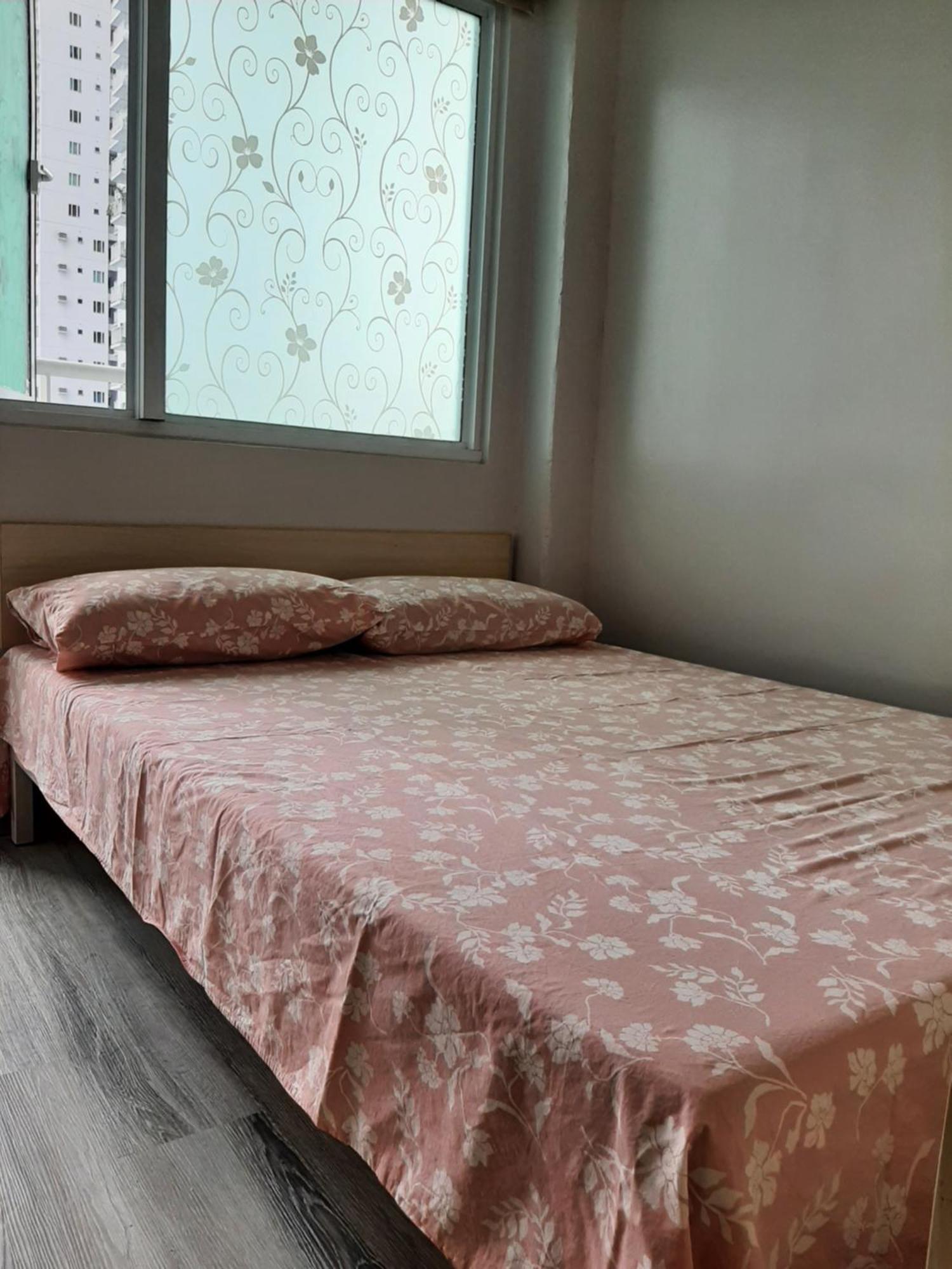 Unit Sm North Grass Residences Tower 2 Apartment Manila