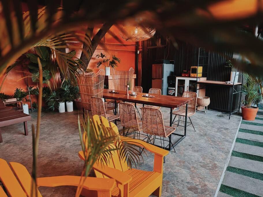 Bay Garden: Tropical Pool Villay