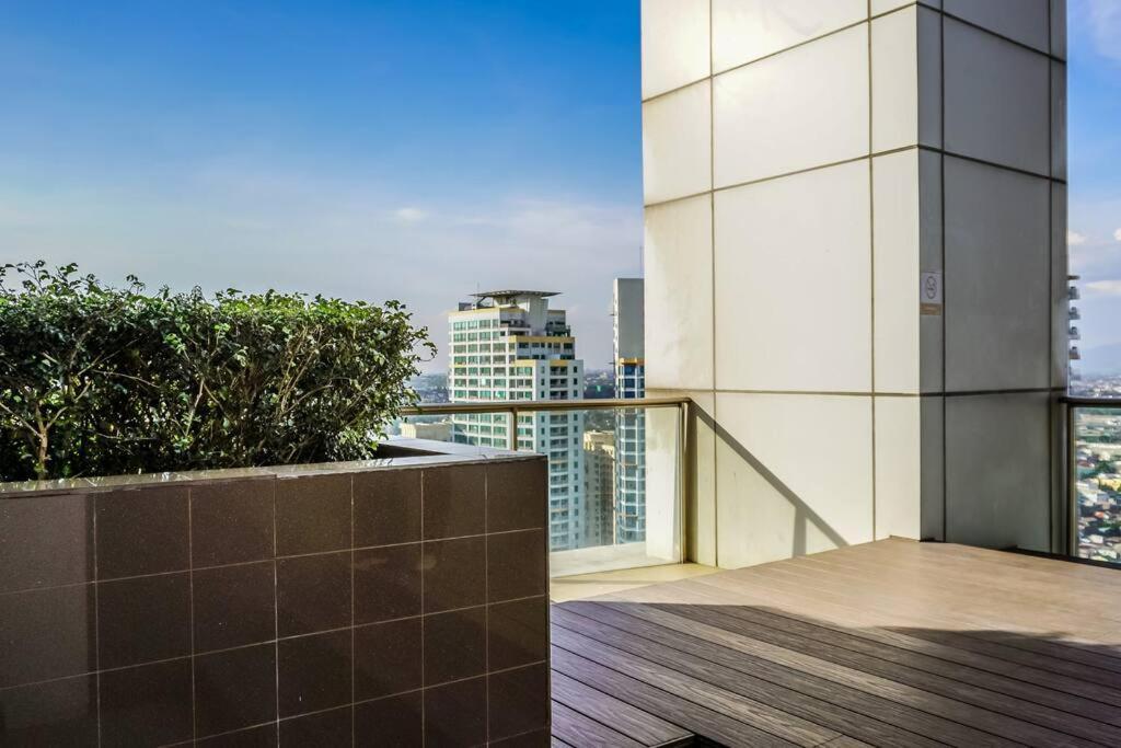 New Modern Luxurious 2bedroom In Eastwood * Manila
