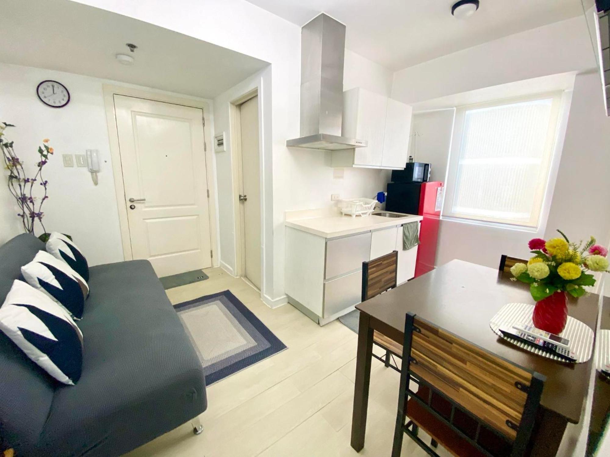 2 Bedroom Azure View 2 * Manila