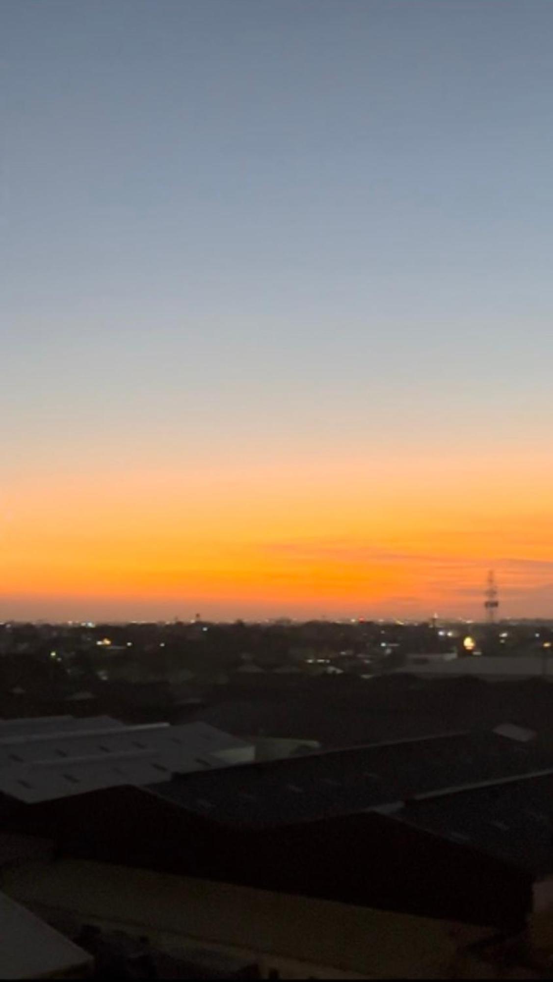 Apartment Azure Staycation Sunset View