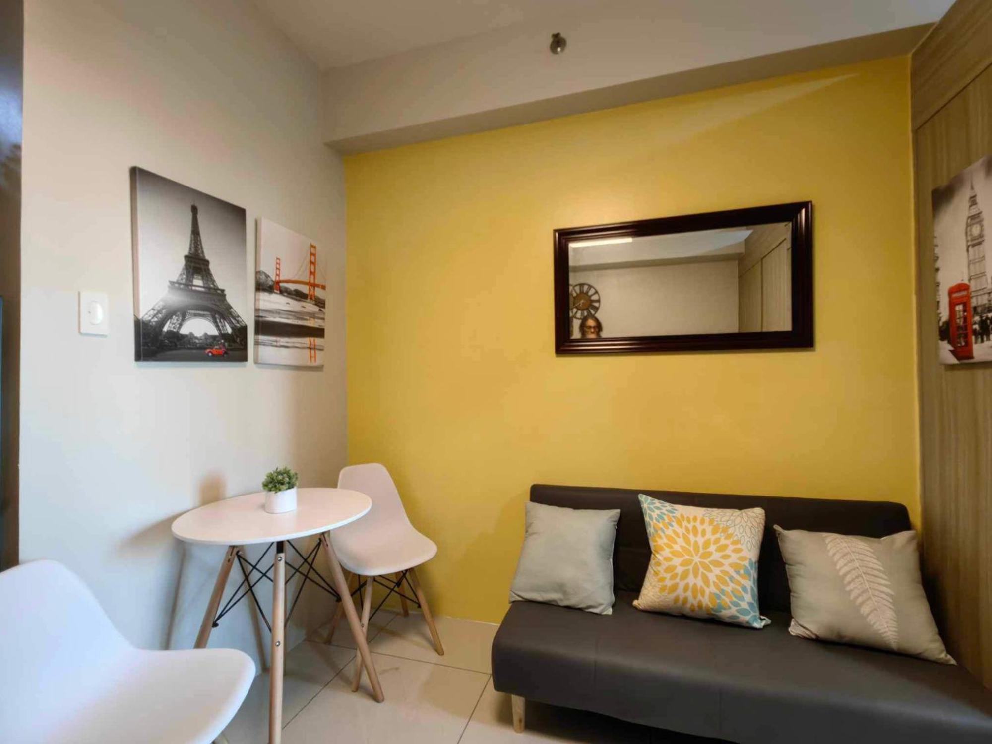 Near Moa, Naia, Picc, & Ccp That Is Comfy With A View! Apartment *