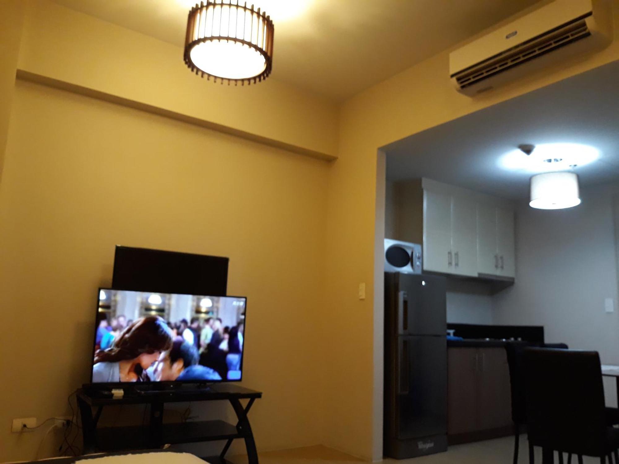 150 Newport - Near Naia T3 Airport