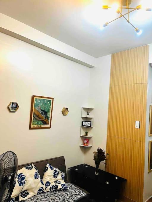 Apartment Hannilex Place- Trees Residences Manila