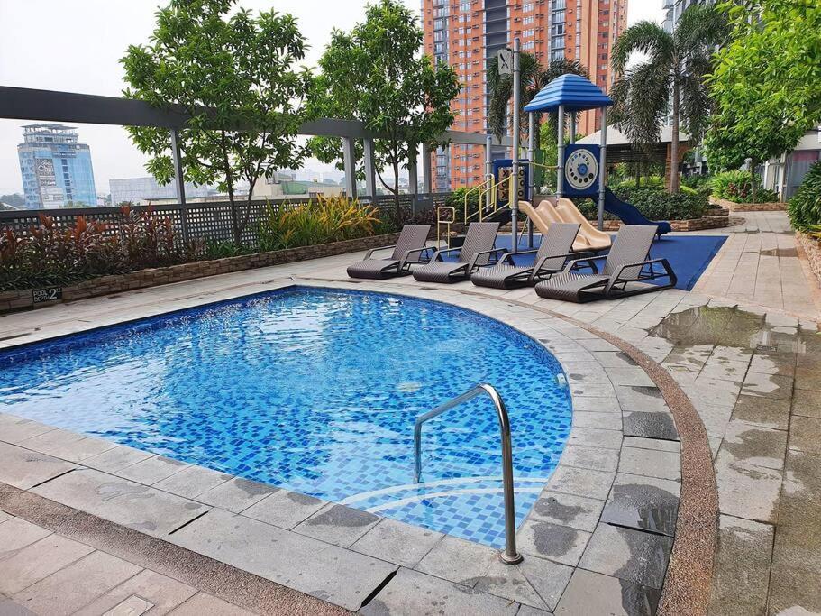 Apartment #36 Manhattan Heights Cubao *