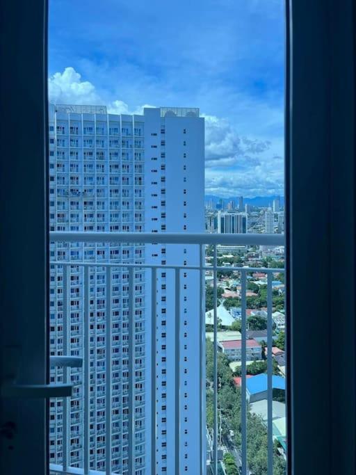 Apartment #33 Jazz Residences