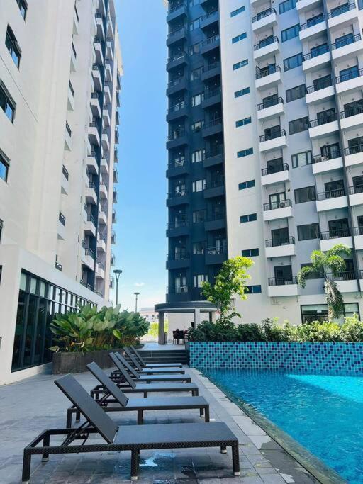 Apartment #30 Spring Residences Tower 2 *