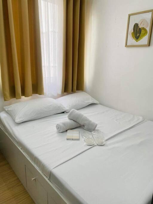 Apartment #17-1 Trees Residences Manila