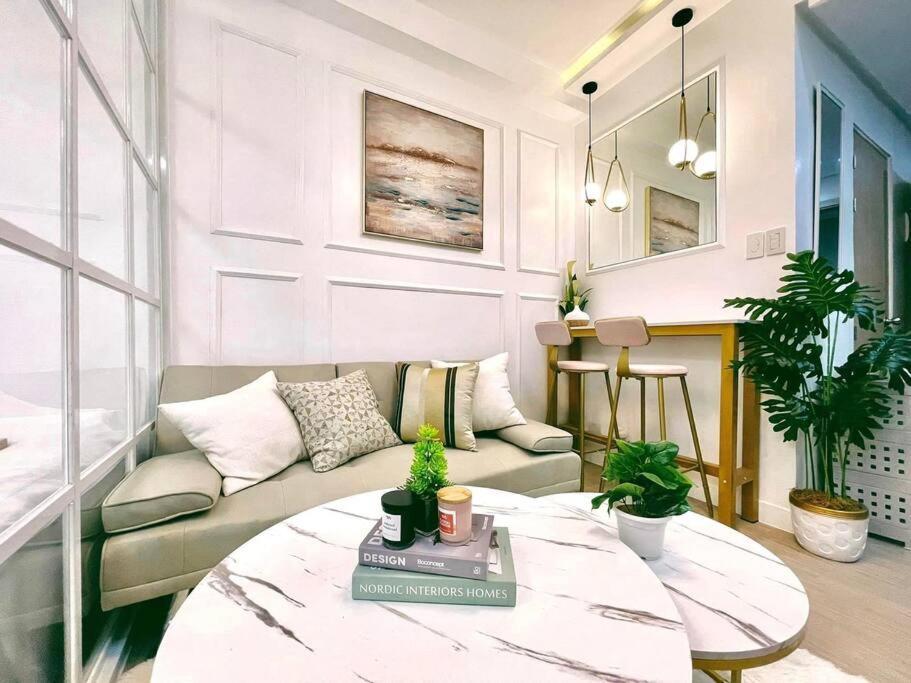 #17-1 Trees Residences