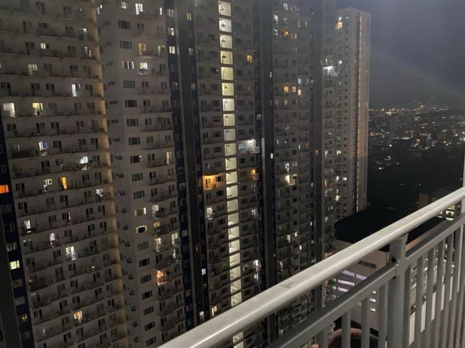 #7 Grass Residences Tower4 41f Manila