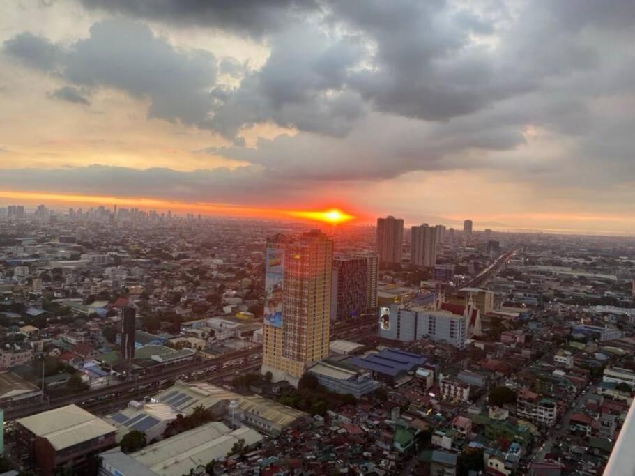 Apartment #6 Grass Residences Tower4 28f Manila