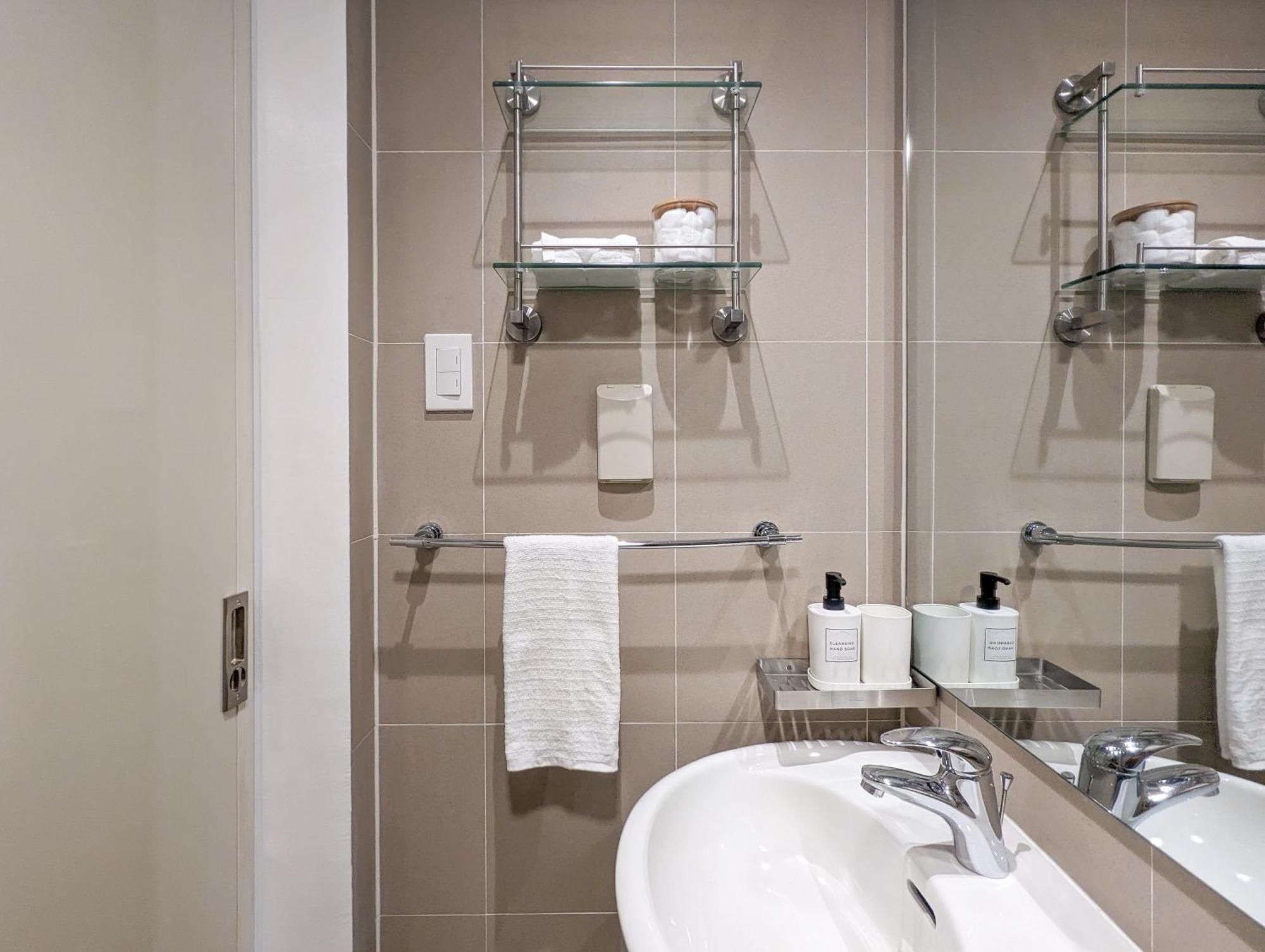 New Cozy In Commonwealth Batasan, Katipunan Apartment *