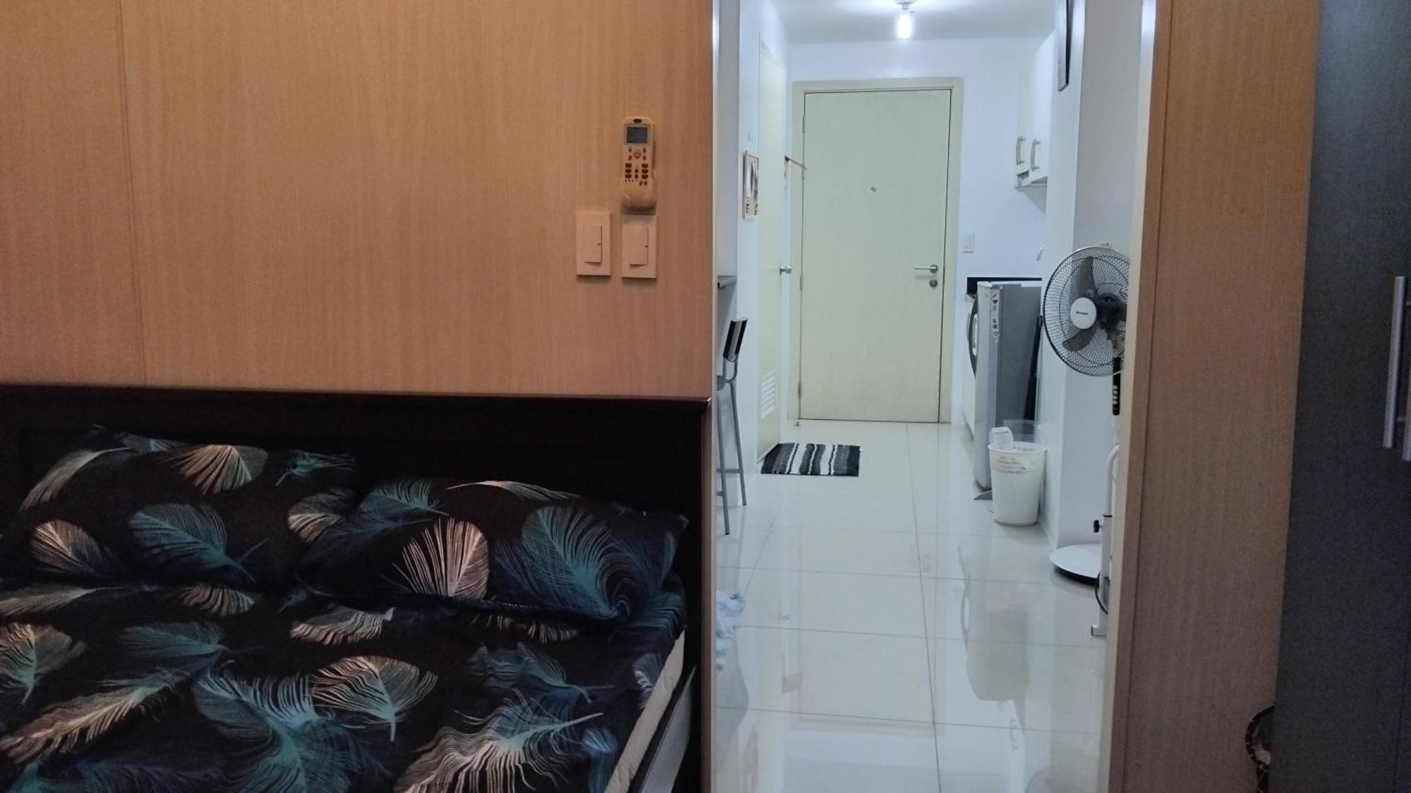 Dizer's Crib 1br Tower B-jazz