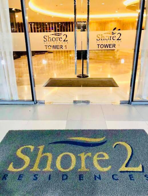 2 Condos, 5 Beds, 2 Cr @ Shore2 Moa Apartment