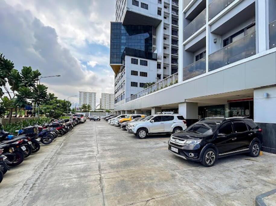 2 Condos, 5 Beds, 2 Cr @ Shore2 Moa