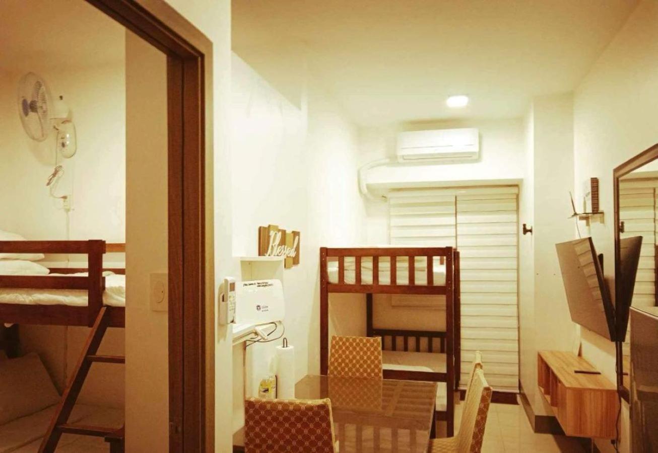 The Iconic: Comfortable Living By Awsom Phil Apartment Manila