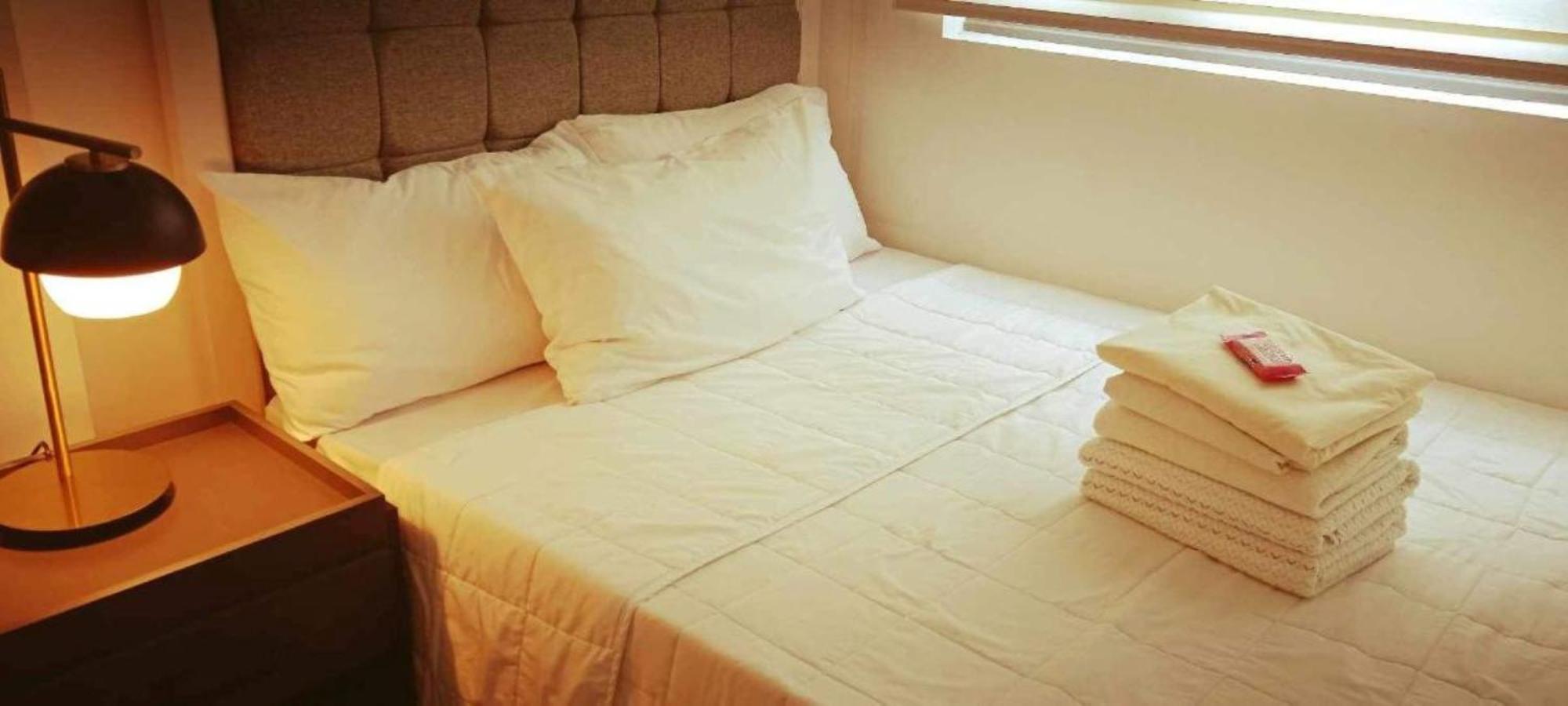 The Iconic: Comfortable Living By Awsom Phil Apartment