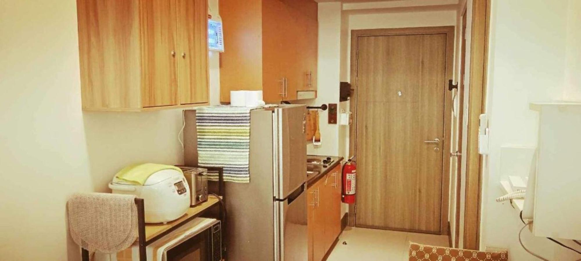 The Iconic: Comfortable Living By Awsom Phil Apartment
