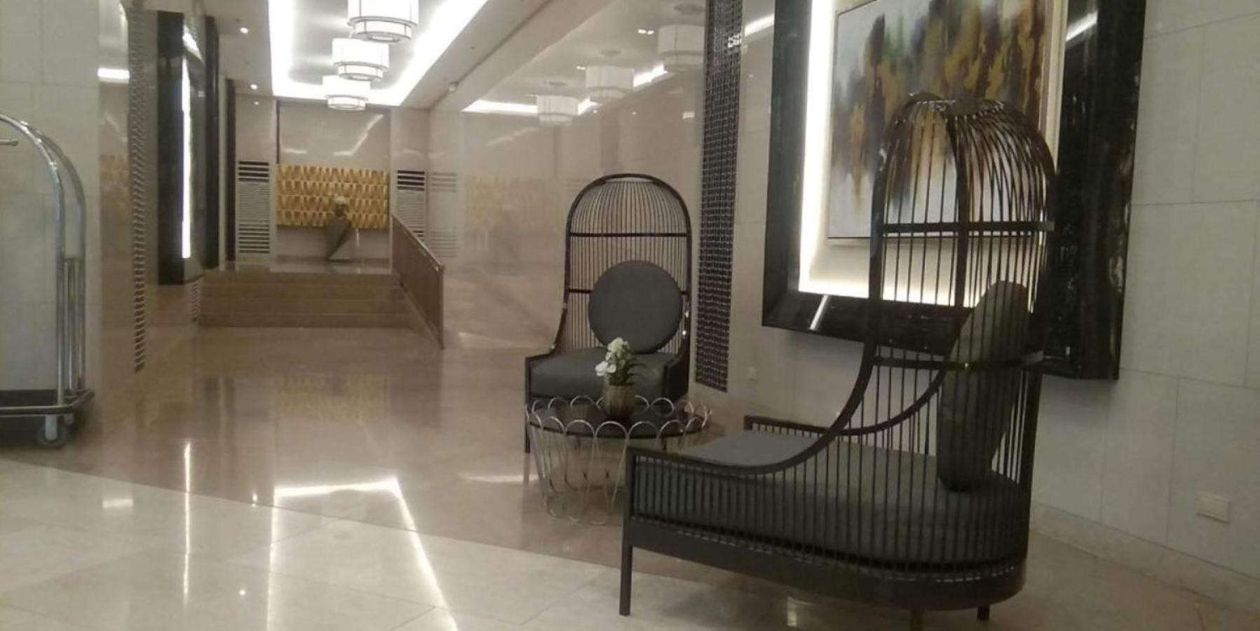 Apartment The Iconic: Comfortable Living By Awsom Phil