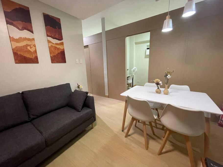 Chillax Nordic Ps4 Ktv Netflix Coffee Games Apartment Manila