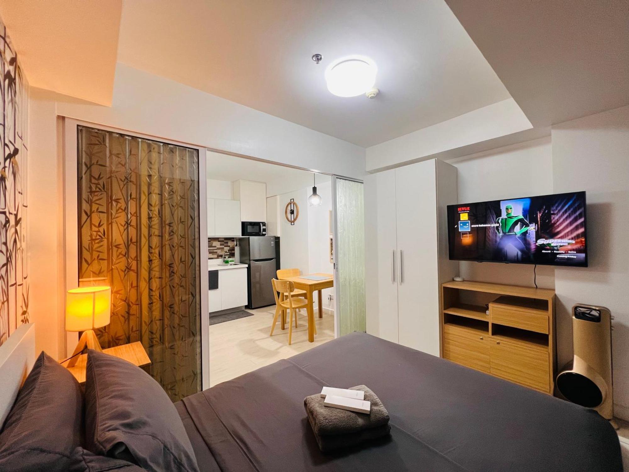 Azure Sakura Apartment Manila