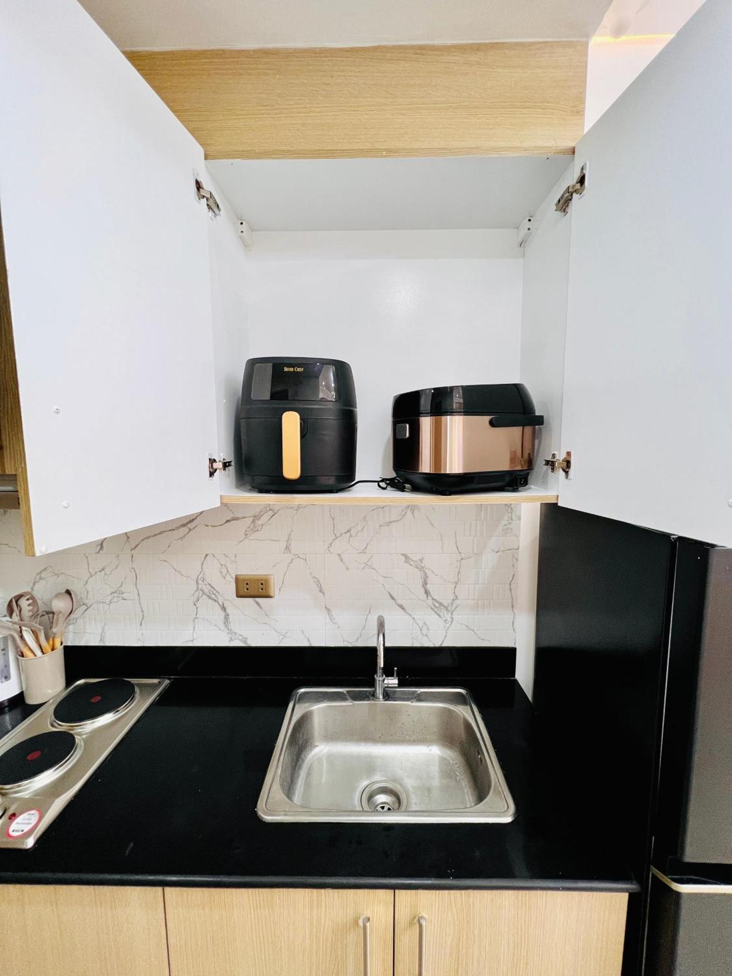 Breeze Residences - Bay View Apartment *