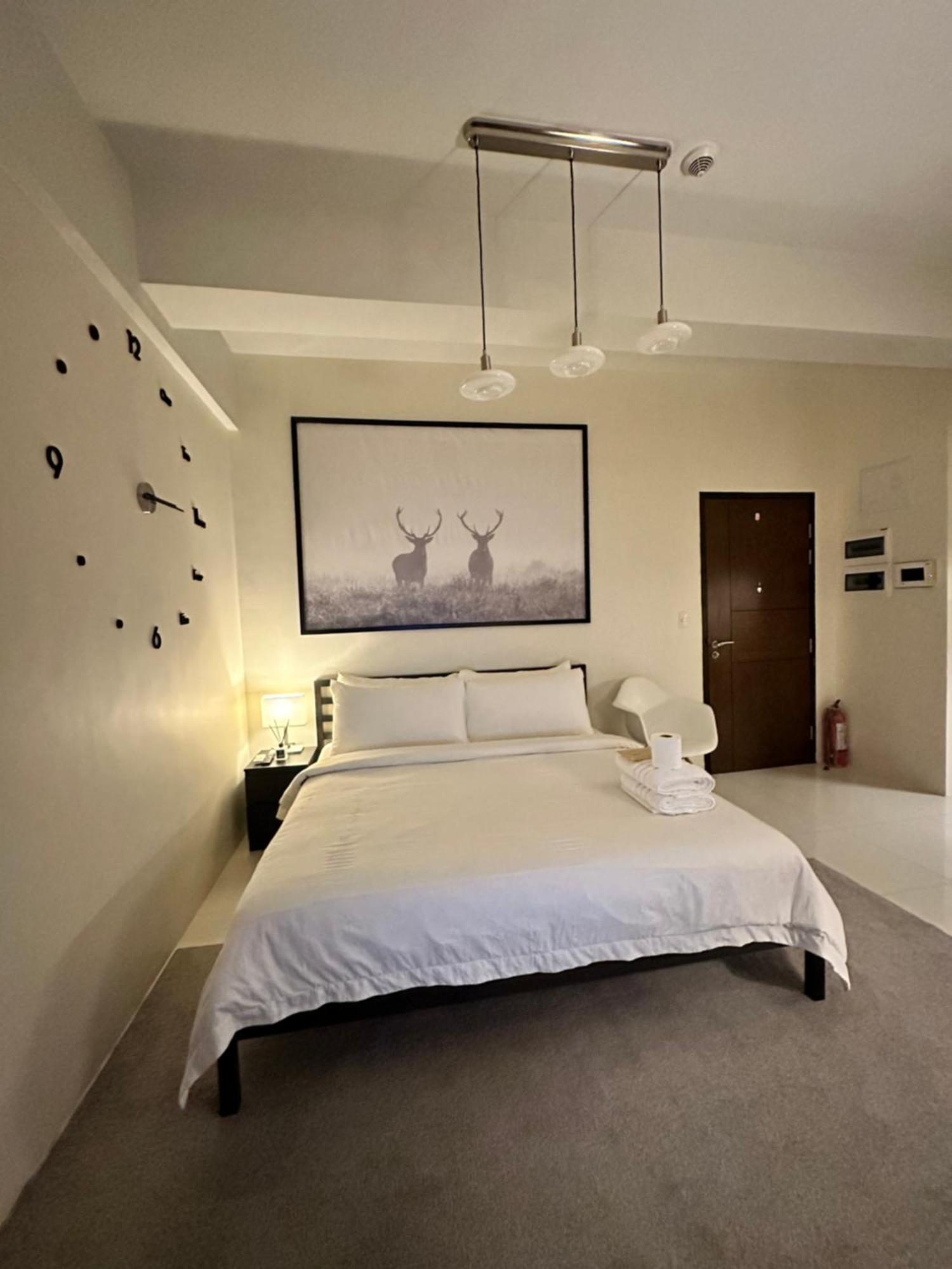 101 Newport Blvd Unit 2a Cluster 4 By Rechelle Nunag Apartment Manila