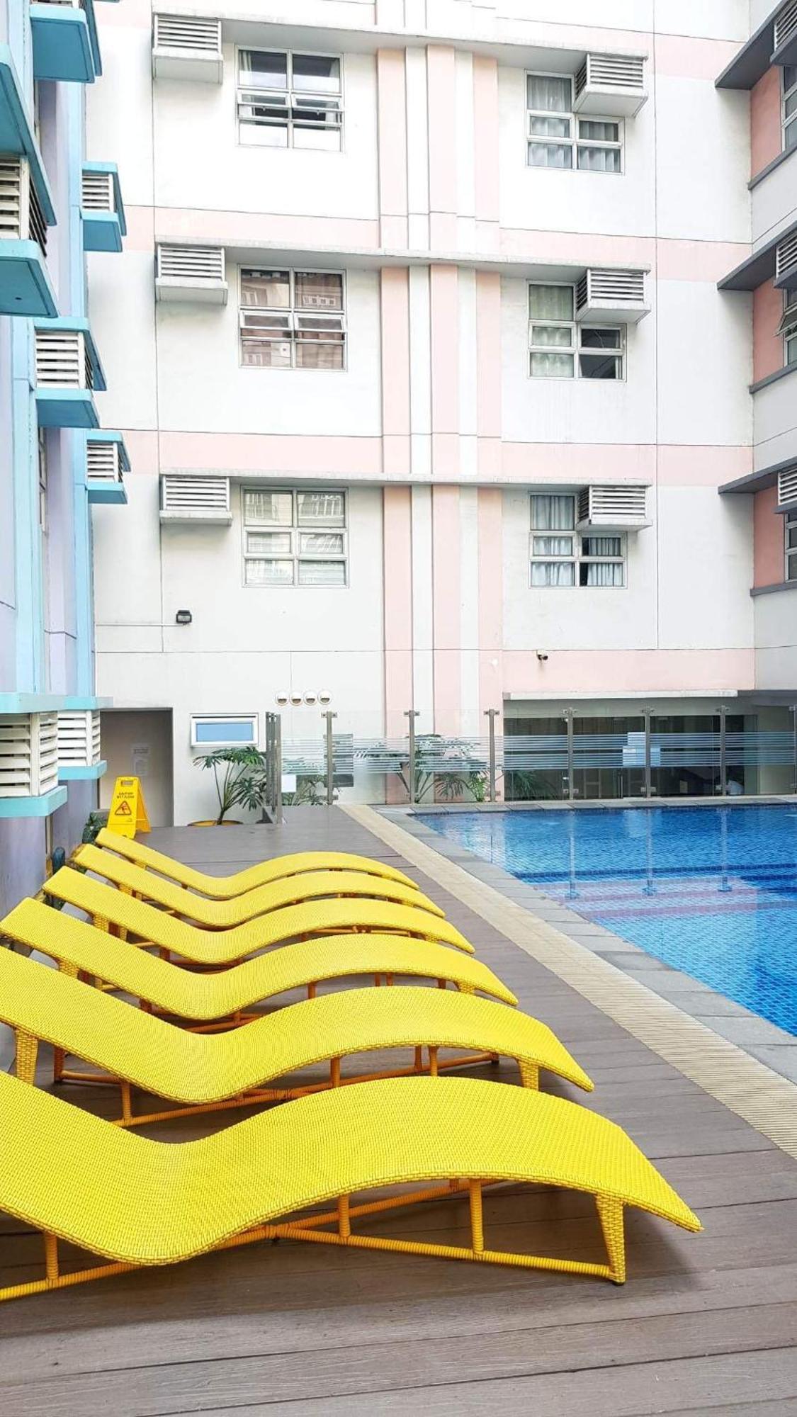 101 Newport Blvd Unit 2a Cluster 4 By Rechelle Nunag Manila
