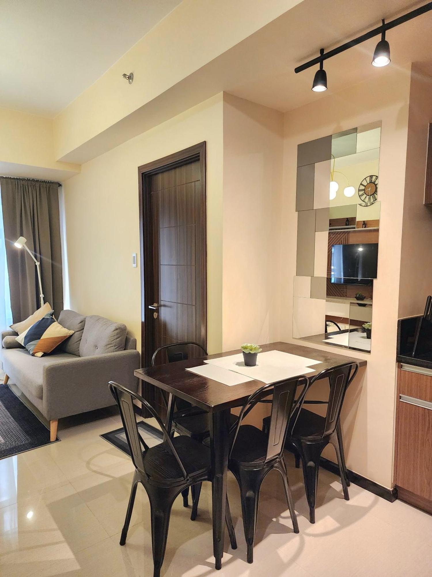 Apartment The Radiance Bay Sierra In Pasay