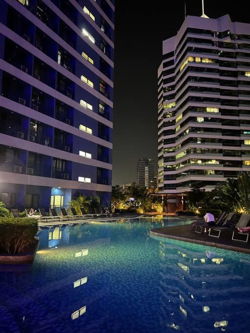 Sun And Moon D'wood Air Residences Makati Apartment Manila